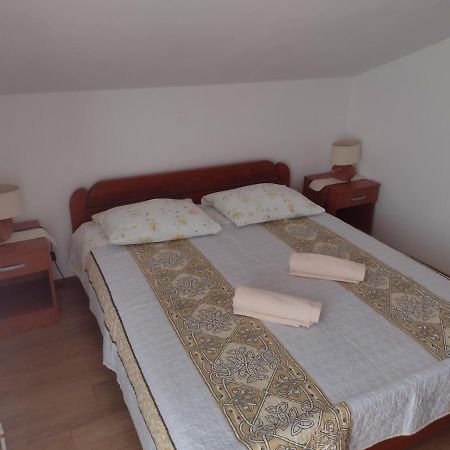 Apartman Tamara Apartment Новаля Екстериор снимка