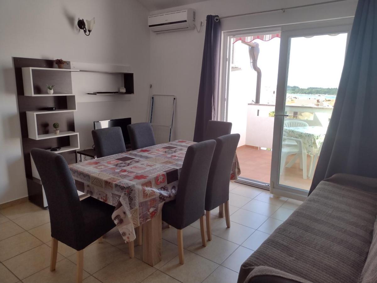 Apartman Tamara Apartment Новаля Екстериор снимка